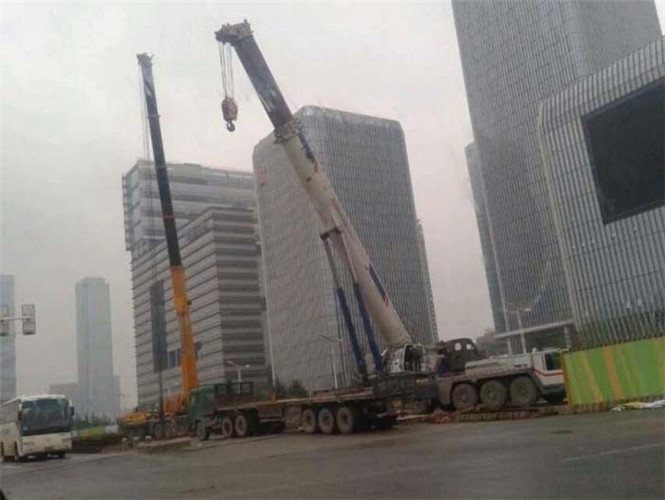 衡南县“自动找平”—— 吊车的 “平地神器” 技术